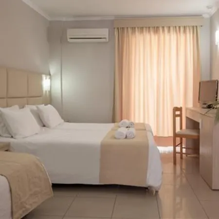 Tsilivi Admiral Hotel 4*